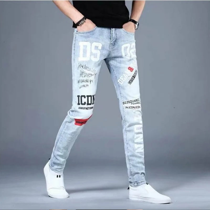 2024 New Graffiti Jeans Man Pants Spring Summer Crown Printe Jeans Streetwear Biker Skinny Zips Blue Cacual Long Denim Trousers