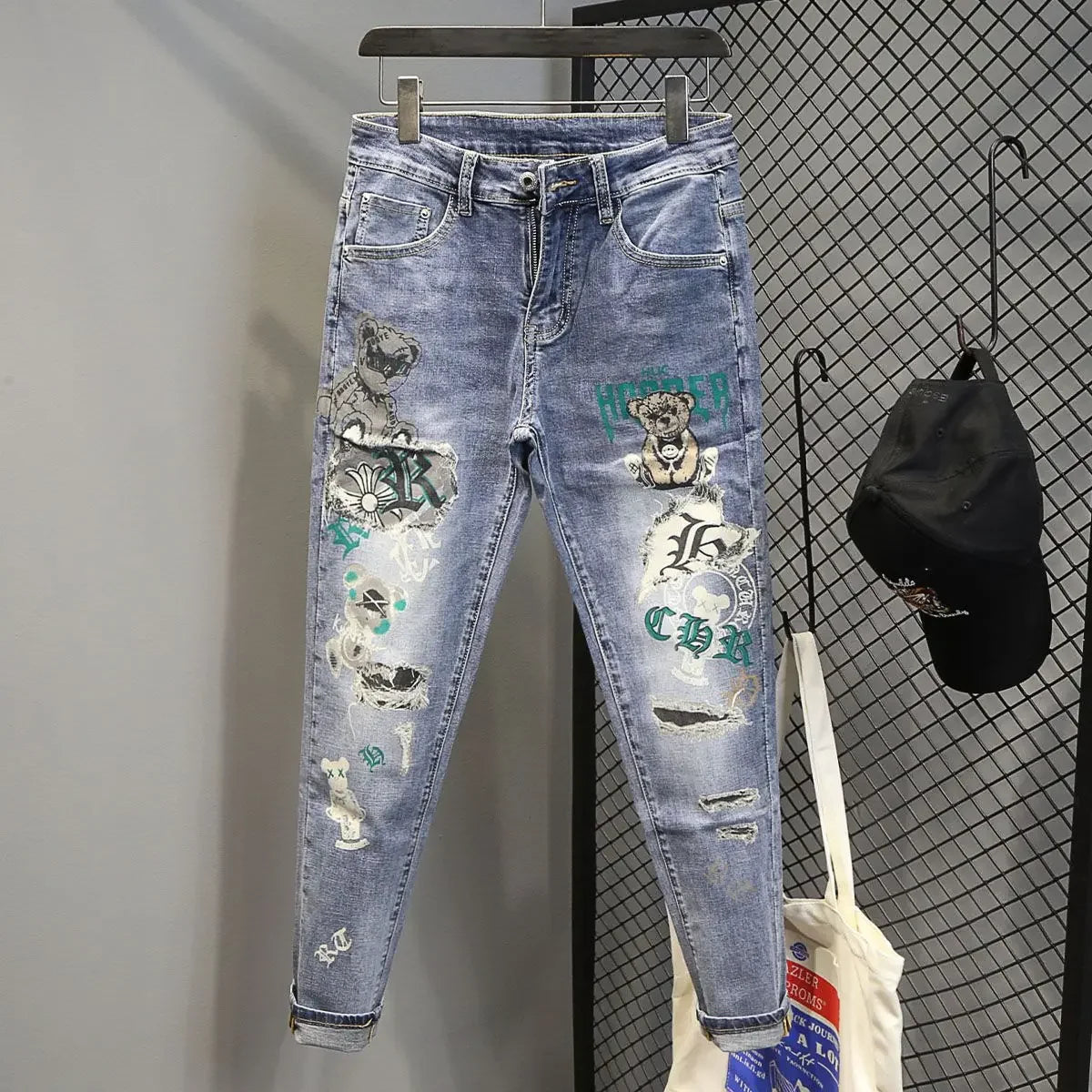 Harajuku 2023 Latest Hip-hop Style Korean Luxury Jeans for Men with Bear Print Design Slim Blue Washed Stretch Denim Pants Man